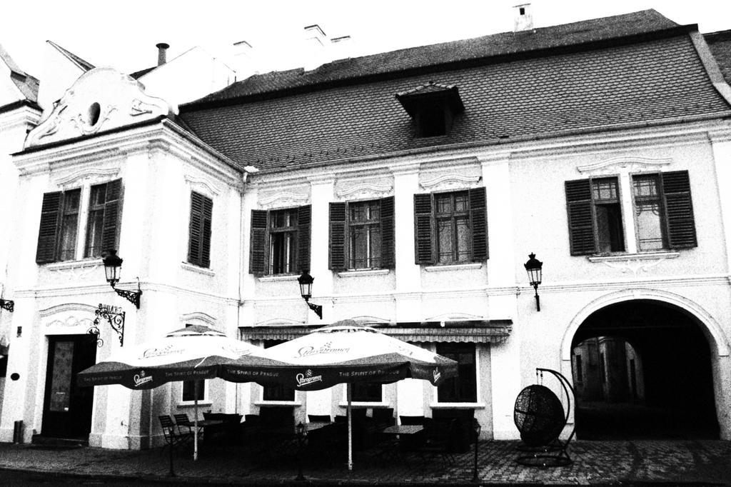 Ferdinand Apartments Medias Luaran gambar