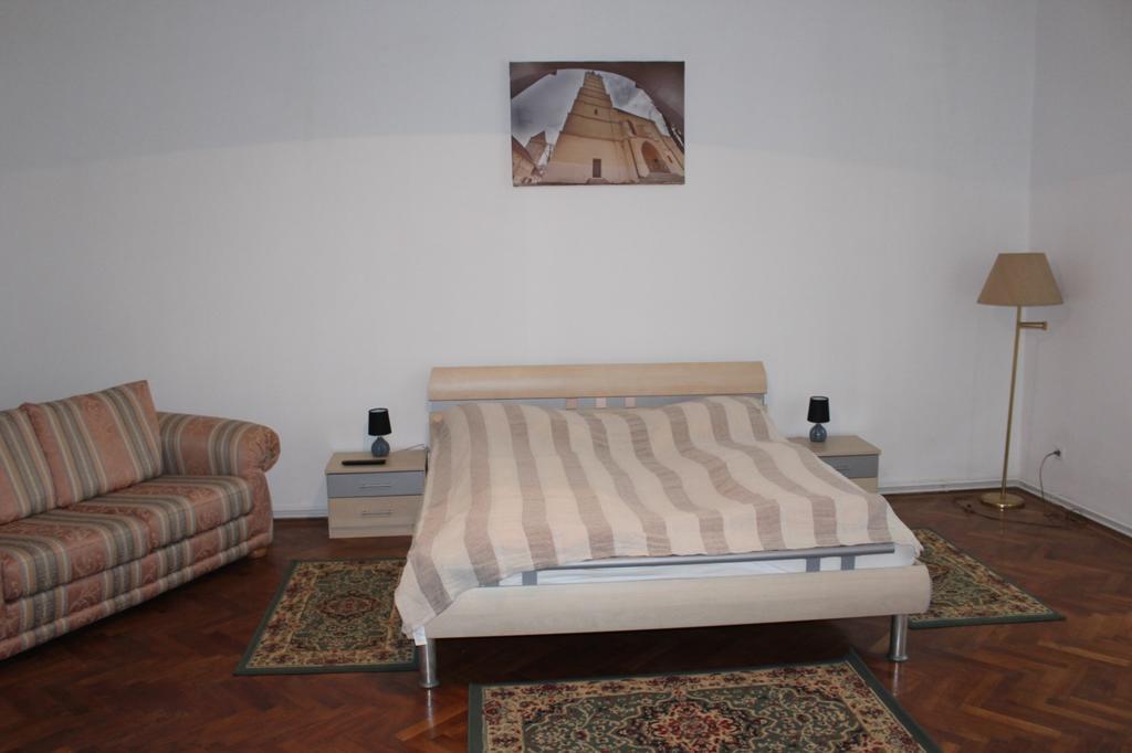Ferdinand Apartments Medias Luaran gambar