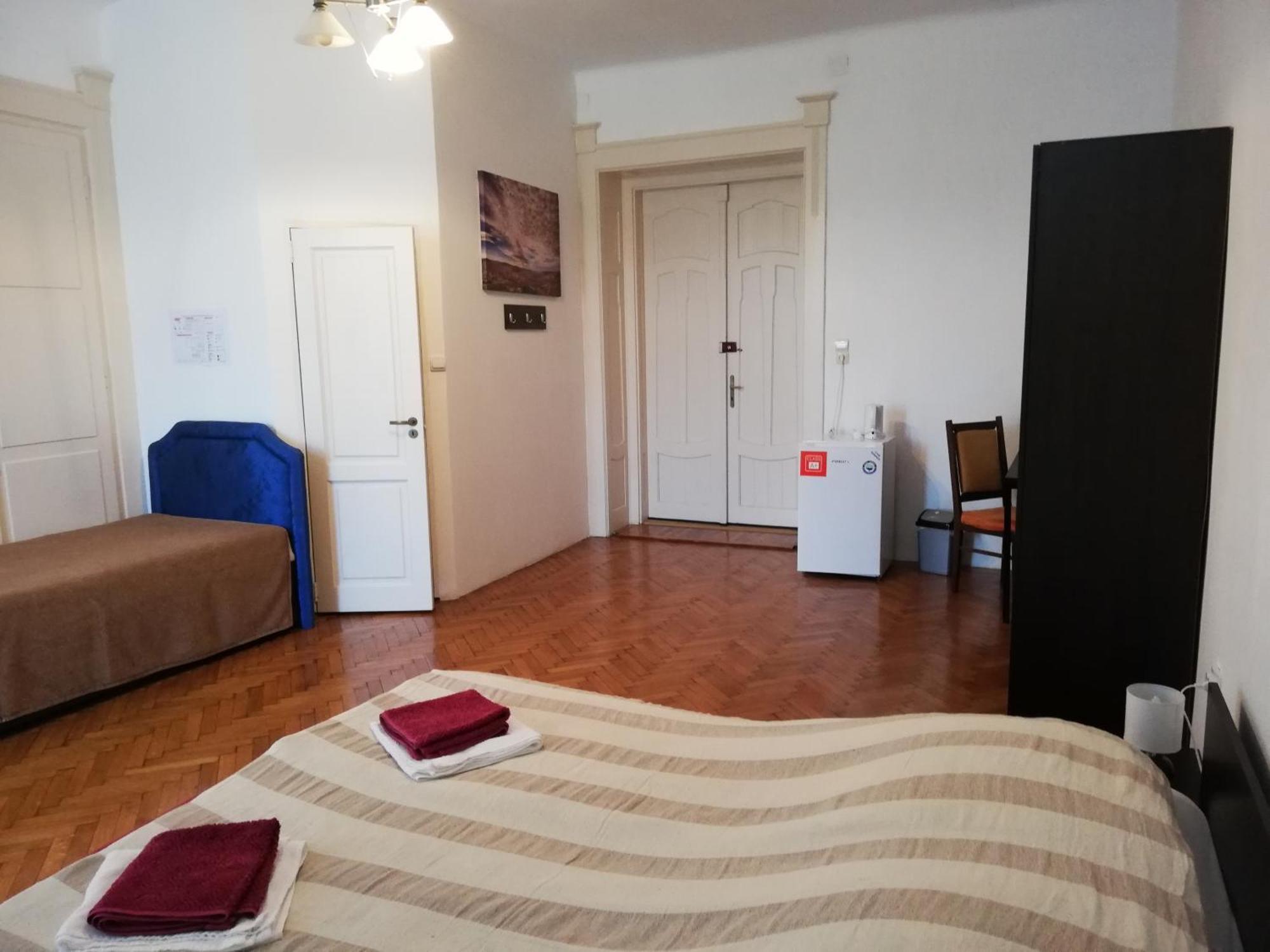 Ferdinand Apartments Medias Luaran gambar