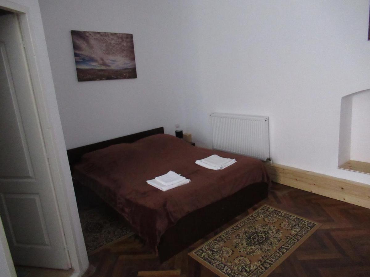 Ferdinand Apartments Medias Luaran gambar